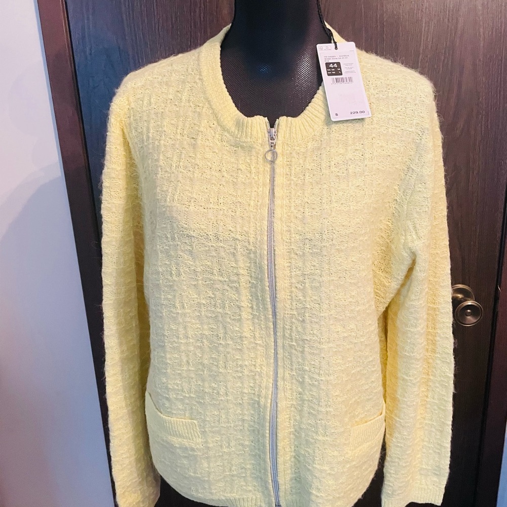 Elegant Yellow Zipper Cardigan